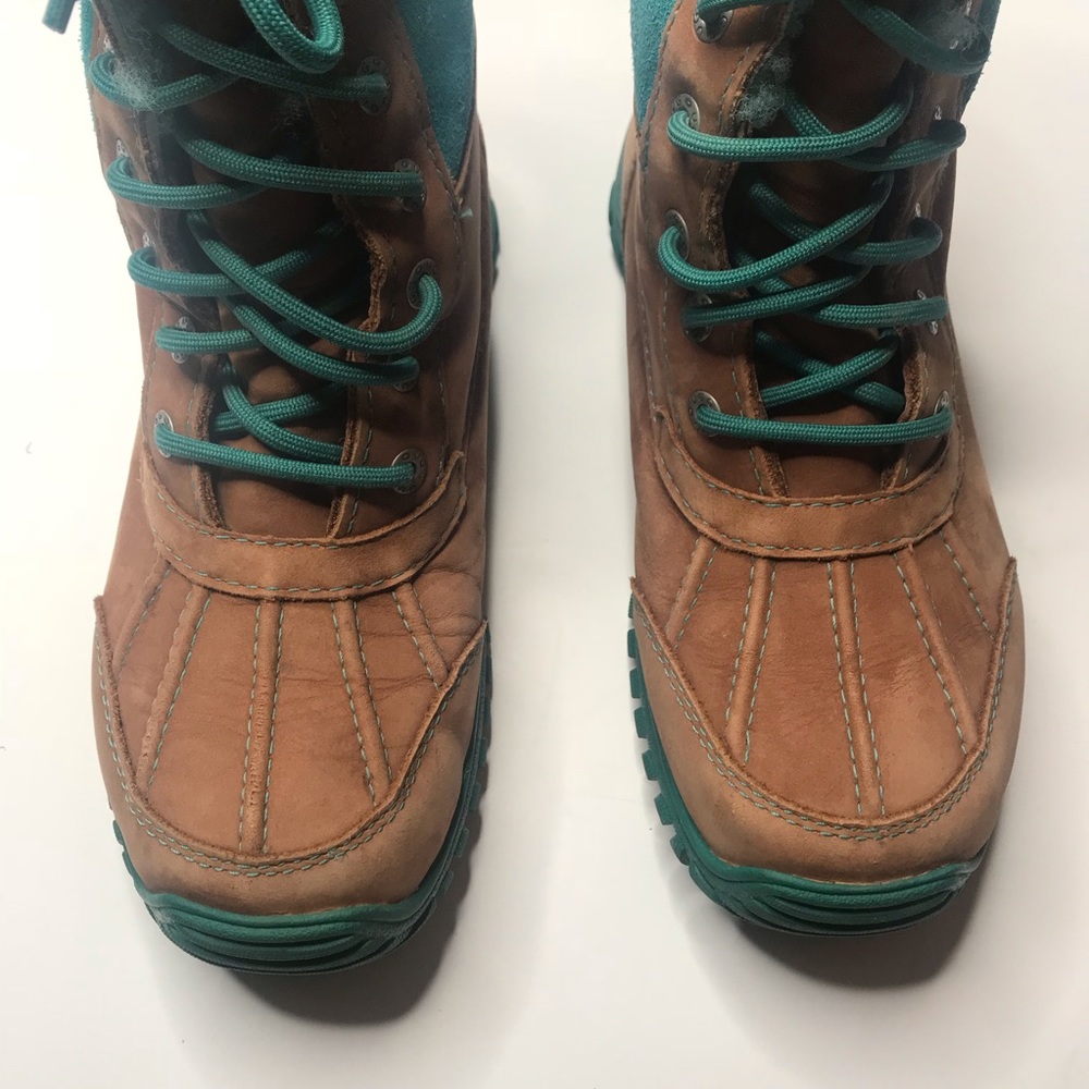 UGG Adirondack II Waterproof Lace Up Leather Boot - Picture 5 of 8